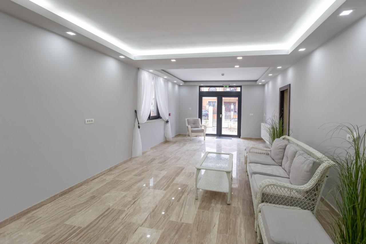 Villa Class Sinmartin  Exterior photo